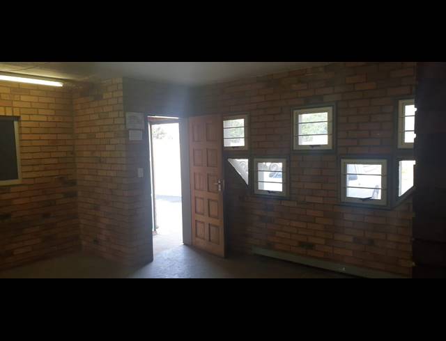 319M² WAREHOUSE TO LET IN BRENTWOOD PARK